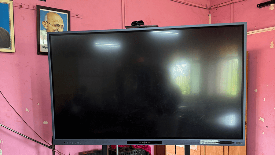 Implimentation of Smart classrooms