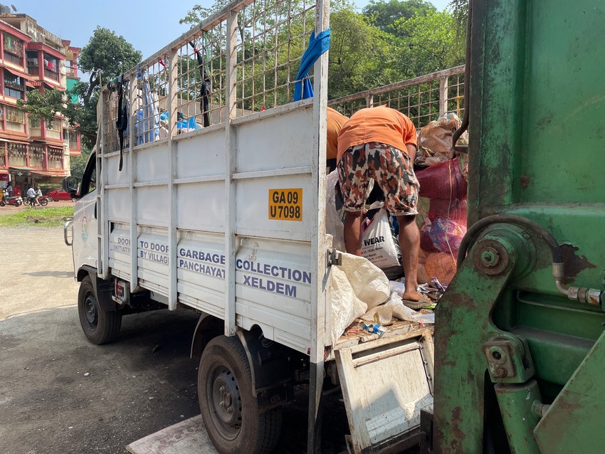 Purchase of Garbage Collection Vehicle Xeldem