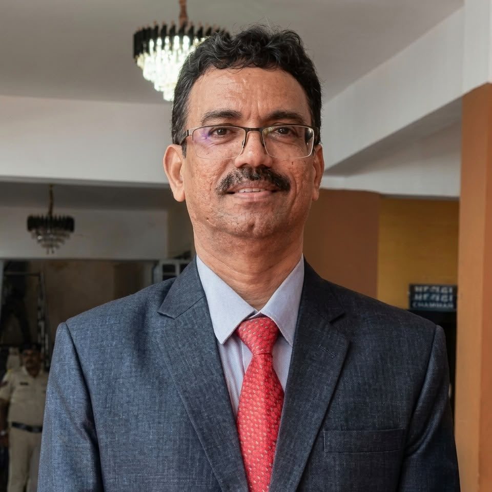 Shri Gurudas S. T. Desai